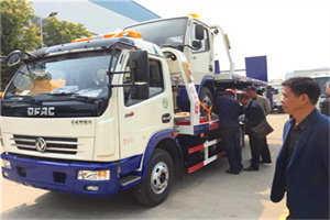 合江汽车道路救援拖车价格